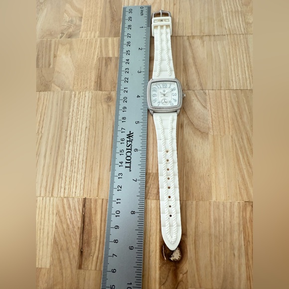 Judith ripka ladies rectangular silver tone white classic watch NEW BATTERY